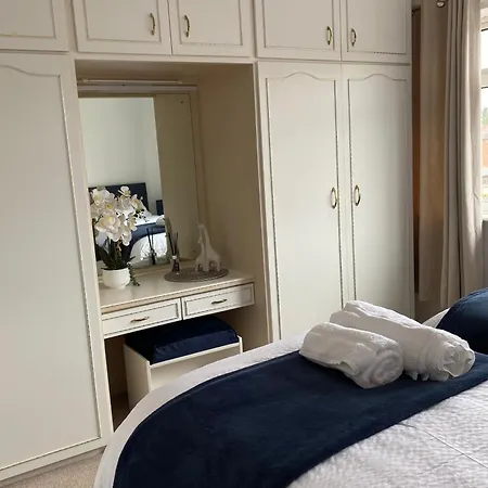Spacious 2 Bed Village Flat Sleeps 4/6 Nottingham Exterior photo